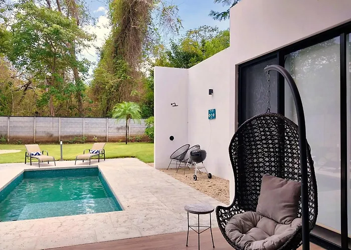 Casa Mobula - Modern Single-level Home, Private Pool, Near Potrero (Guanacaste)