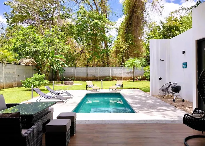 Casa Mobula - Modern Single-level Home, Private Pool, Near *